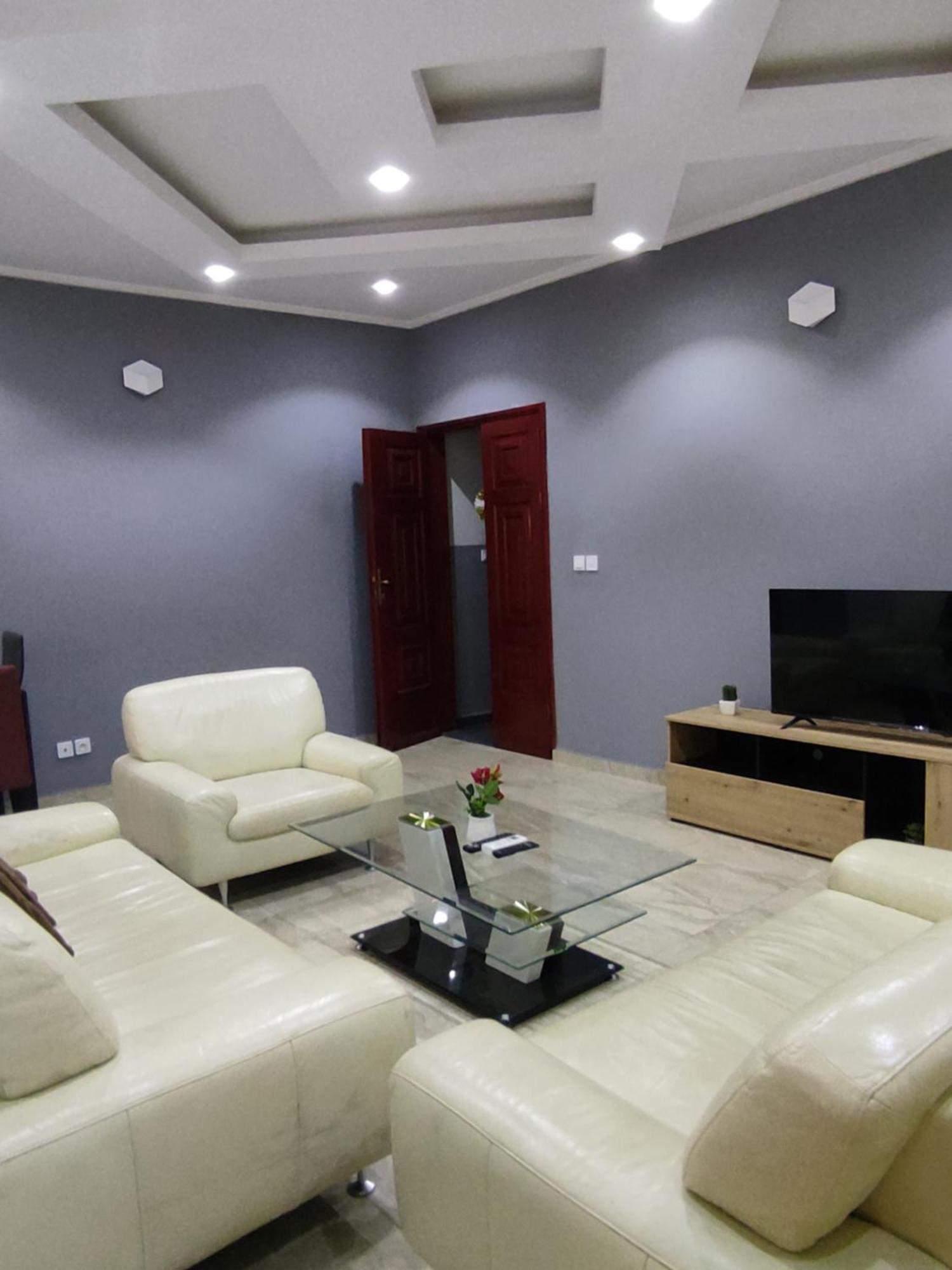 Hotel Appart B4U - Etoudi Яунде Экстерьер фото