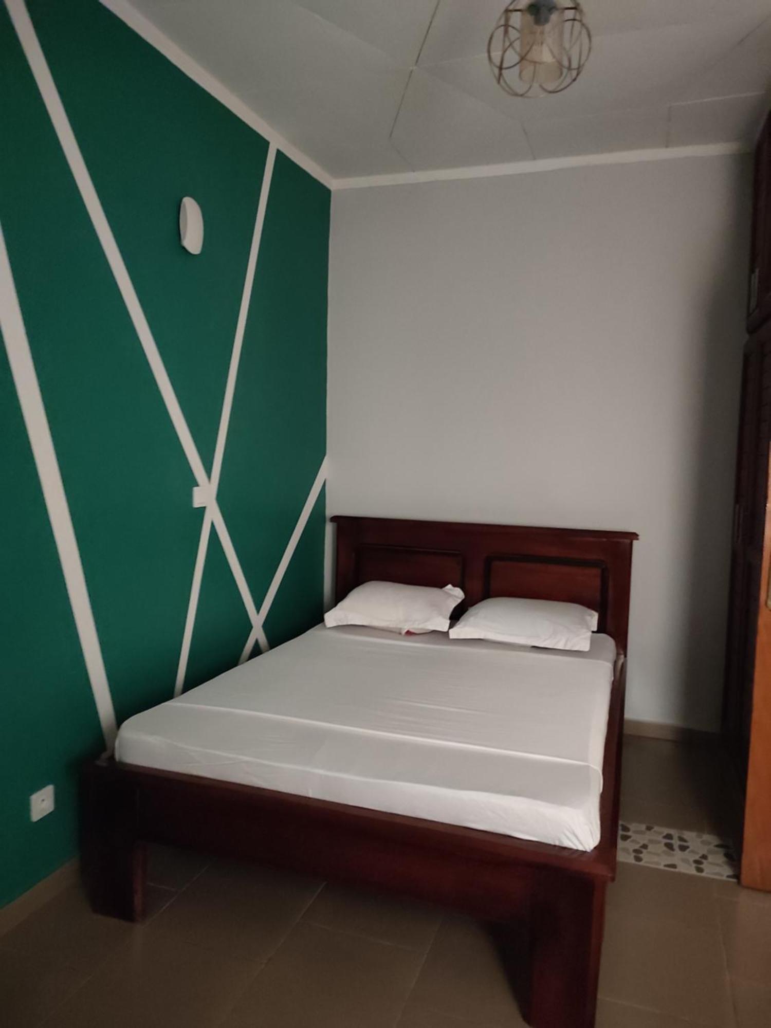 Hotel Appart B4U - Etoudi Яунде Экстерьер фото