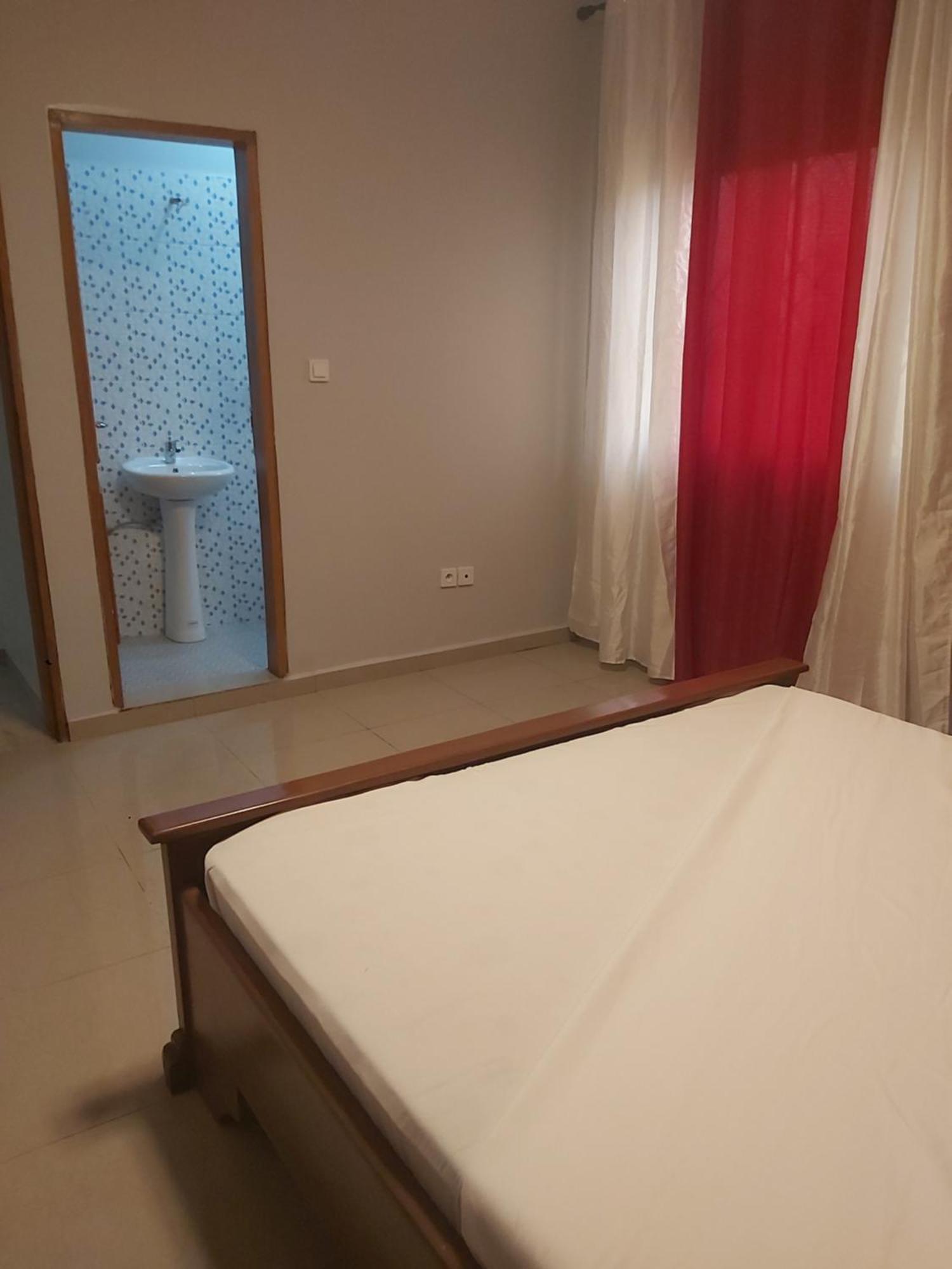 Hotel Appart B4U - Etoudi Яунде Экстерьер фото